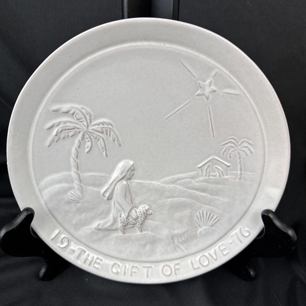Vintage Frankoma 1976 Christmas Plate Gift Of Love Joniece Frank Signed